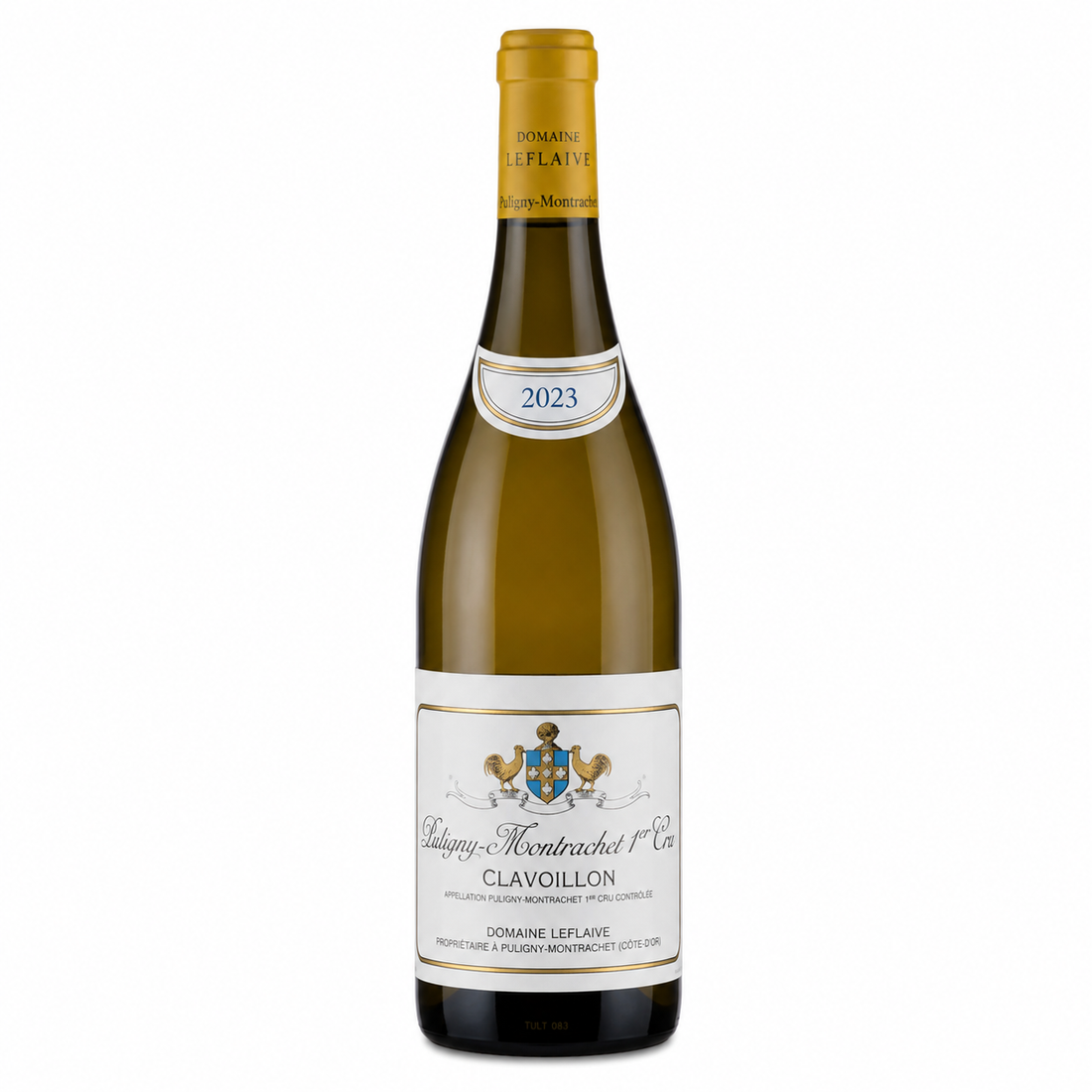 Bottiglia di vino bianco Domaine Leflaive Puligny Montrachet Clavoillon 2023 in primo piano.